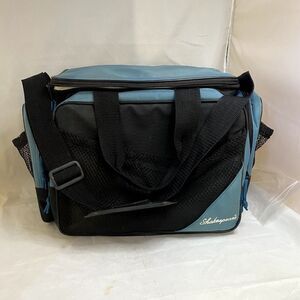 #7043 Shakespeare Green Nylon Camera Bag 16x9x11